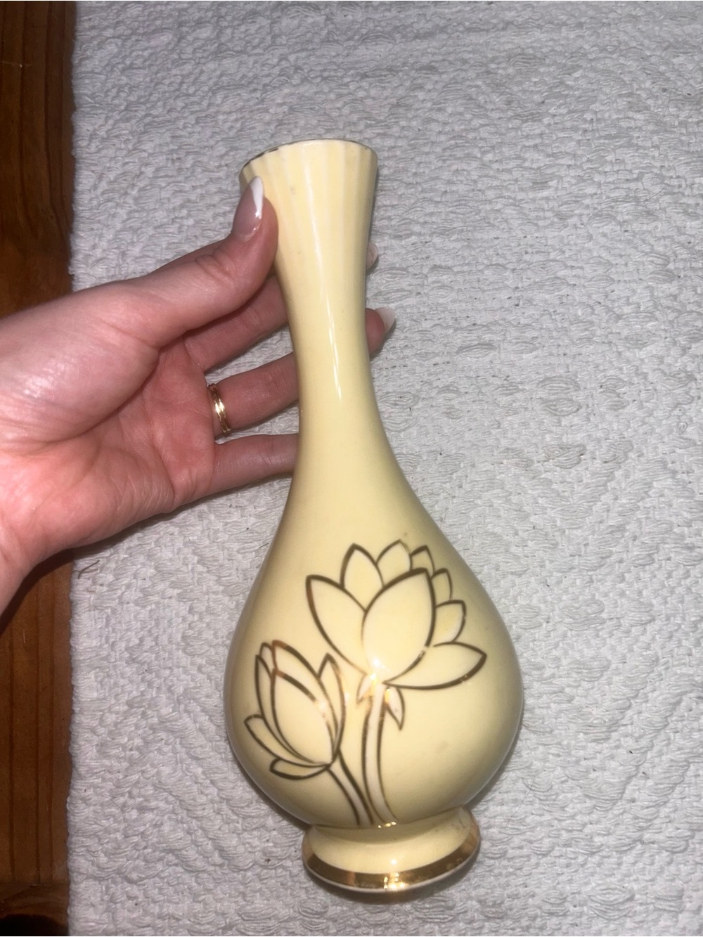 Vintage Embossed Golden-Aero 22 K Warranted Gold Lotus Flowers
